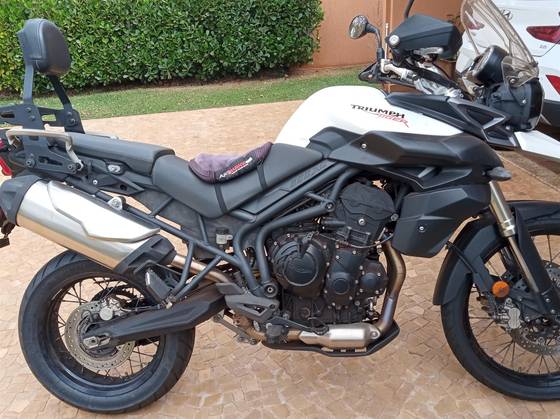 TRIUMPH TIGER 800XC 